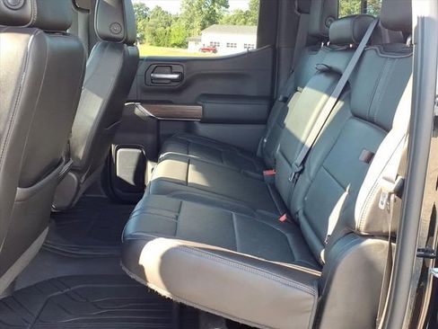 Used 2020 Chevrolet Silverado 1500 High Country w/ Technology Package image 6