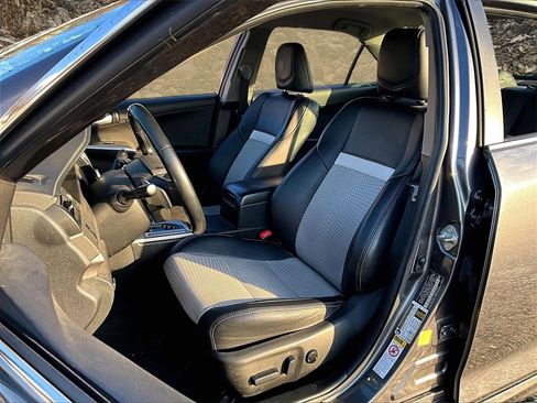 Used 2014 Toyota Camry SE image 15