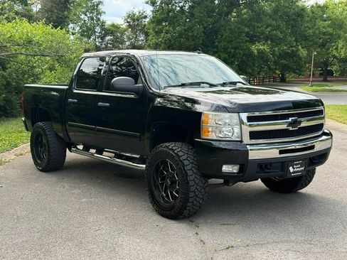 Used 2011 Chevrolet Silverado 1500 LT w/ All-Star Edition AWD/4WD image 10