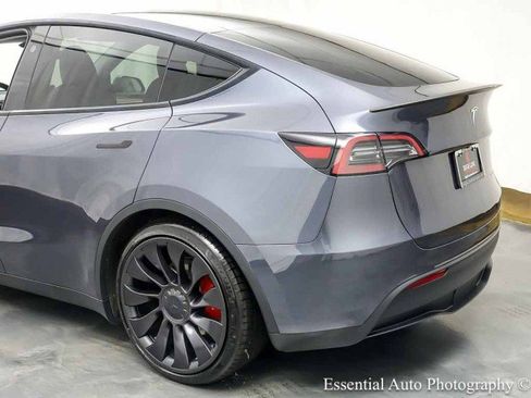 Used 2023 Tesla Model Y Performance AWD/4WD image 9
