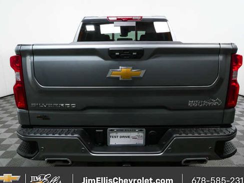 New 2026 Chevrolet Silverado 1500 High Country AWD/4WD image 25