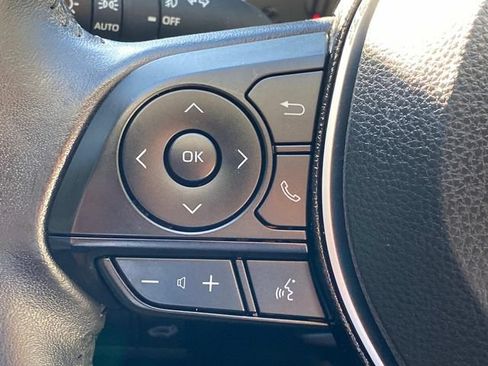 Used 2021 Toyota RAV4 XLE Premium FWD image 16