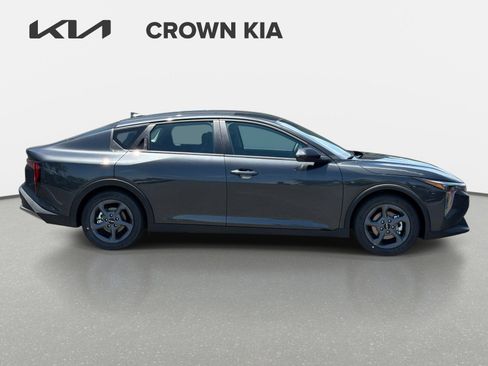 New 2026 Kia K4 FWD image 4