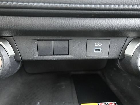 Used 2025 Toyota Grand Highlander FWD image 32