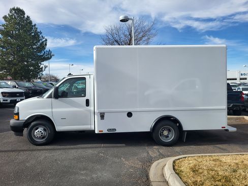 New 2025 Chevrolet Express 3500 w/ Power Convenience Package RWD image 5