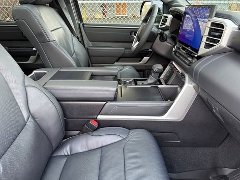 New 2025 Toyota Tundra Limited image 15