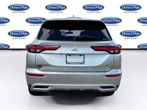 Used 2022 Mitsubishi Outlander SE AWD/4WD image 6