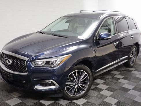 Used 2020 INFINITI QX60 Signature Edition w/ Cargo Package Essential image 2