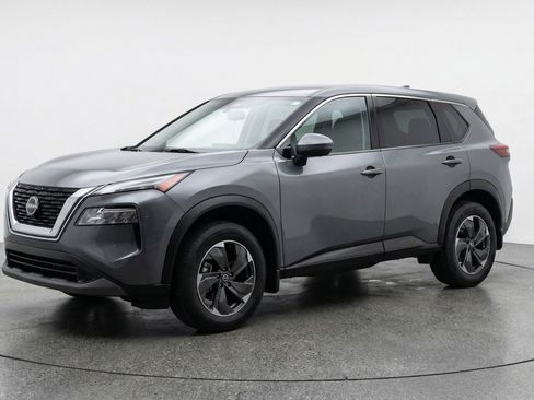 Used 2025 Nissan Rogue SV AWD/4WD image 3