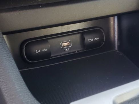 Used 2022 Kia Forte LXS w/ LXS Technology Package image 24