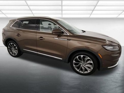 Used 2022 Lincoln Nautilus Reserve w/ Equipment Group 201A AWD/4WD image 9