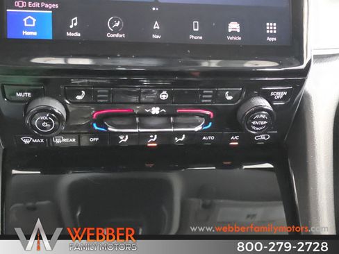 Used 2023 Jeep Grand Cherokee L Limited w/ Black Appearance Package AWD/4WD image 26
