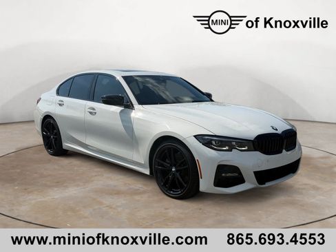 Used 2022 BMW 330i xDrive Sedan w/ M Sport Package AWD/4WD image 1