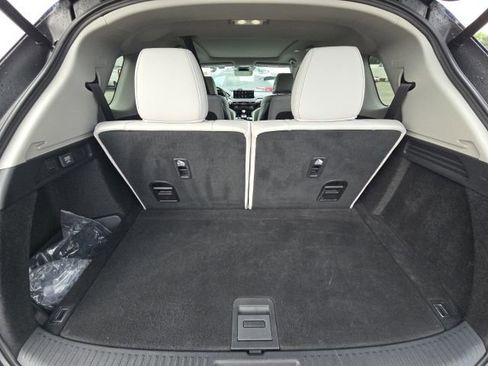 Used 2024 Acura MDX SH-AWD w/ Technology Package image 13