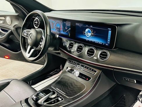 Used 2019 Mercedes-Benz E 450 E 450 4MATIC AWD 4dr Wagon image 9