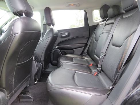 Used 2019 Jeep Compass Limited AWD/4WD image 7