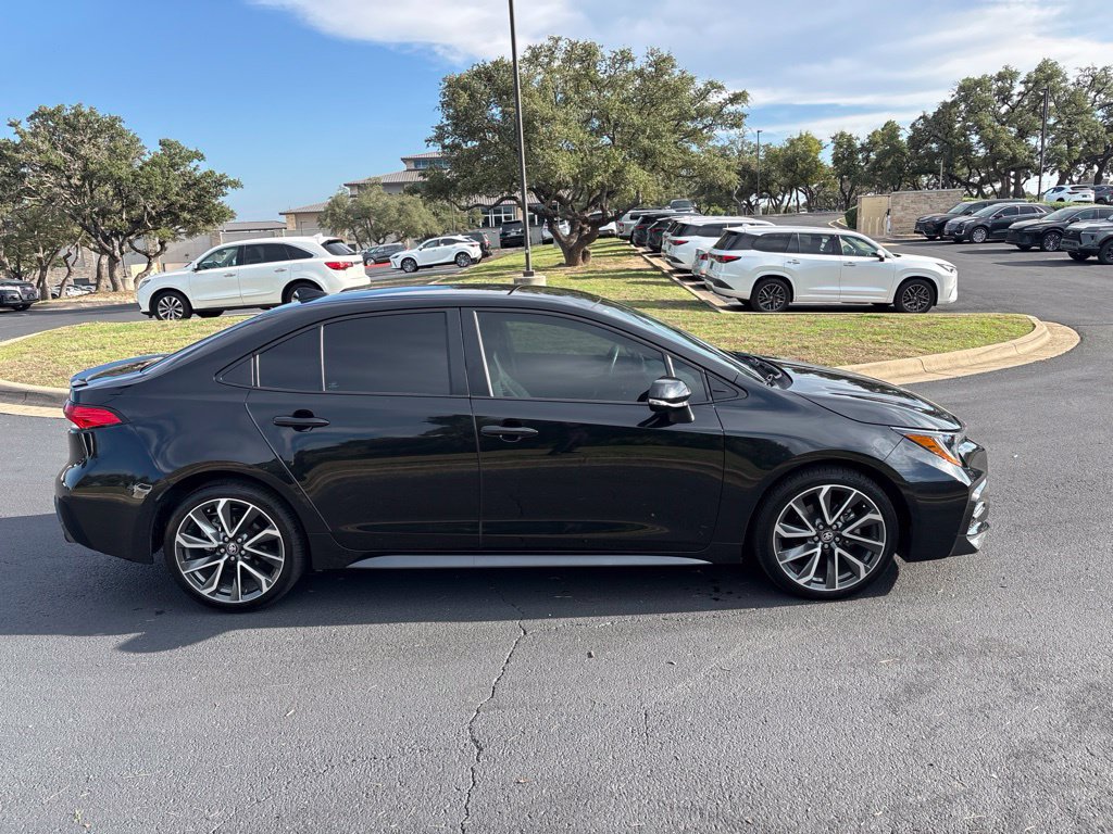 Used 2022 Toyota Corolla SE FWD image 6