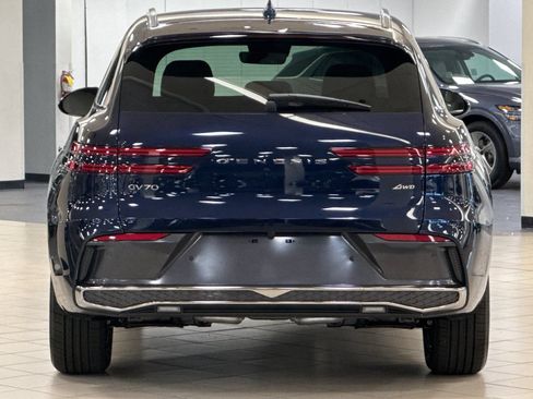 New 2026 Genesis GV70 2.5T AWD/4WD image 5