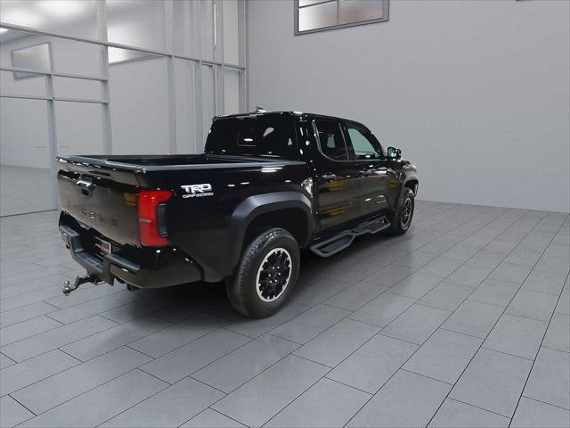 Certified 2025 Toyota Tacoma TRD Off-Road w/ TRD Off Road Upgrade Package AWD/4WD image 8