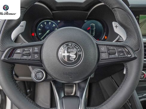 New 2025 Alfa Romeo Stelvio Sprint w/ Veloce Package AWD/4WD image 12