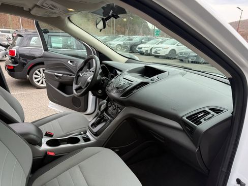 Used 2015 Ford Escape SE image 12