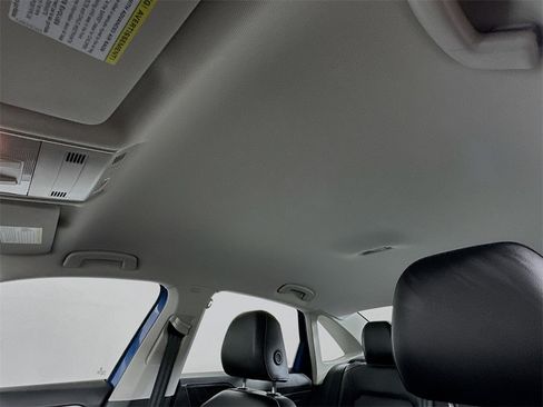 Used 2022 Volkswagen Jetta SE image 11