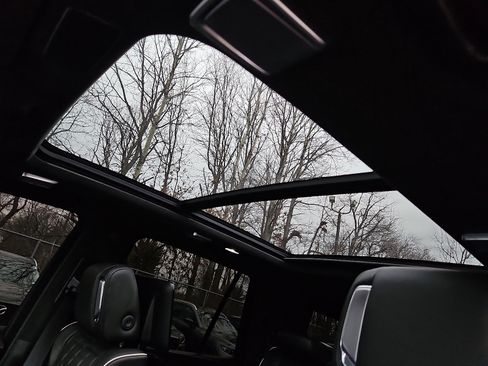 Certified 2024 Cadillac Escalade Sport Platinum w/ LPO, ONYX Package image 15