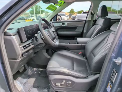 Used 2025 Hyundai Santa Fe SEL AWD/4WD image 25