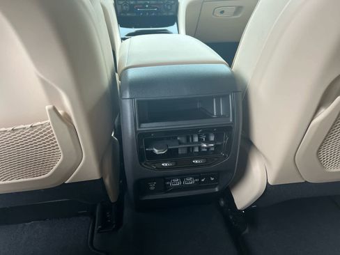 New 2025 Jeep Grand Cherokee Limited image 15