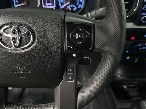 Used 2023 Toyota Tacoma TRD Off-Road image 17