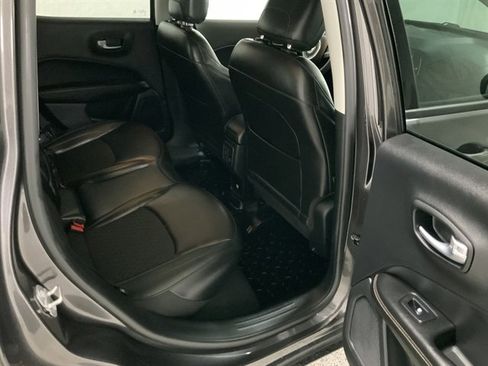 Used 2021 Jeep Compass Latitude image 19