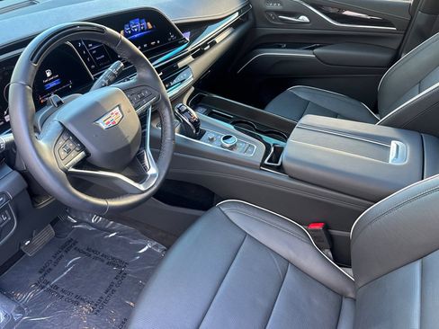 Certified 2024 Cadillac Escalade Sport w/ LPO, ONYX Package AWD/4WD image 9