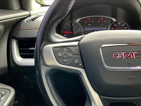 Used 2019 GMC Terrain SLT w/ Preferred Package FWD image 11