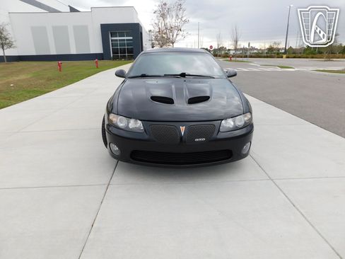 Used 2006 Pontiac GTO image 2