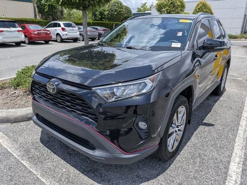 Used 2021 Toyota RAV4 XLE Premium FWD image 2