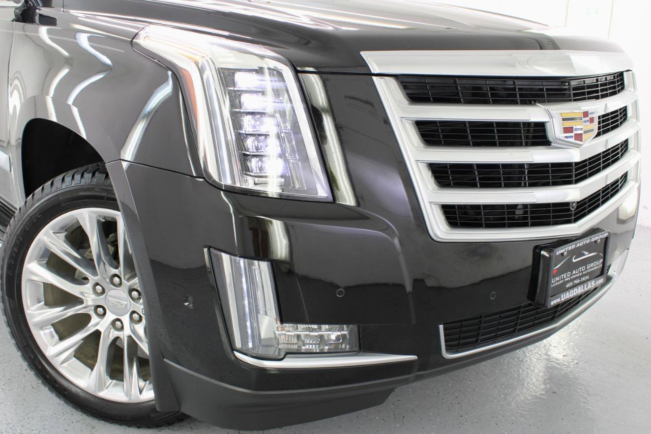 Used 2019 Cadillac Escalade ESV Luxury RWD image 22