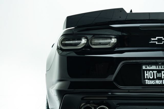 Used 2021 Chevrolet Camaro LT RWD image 17