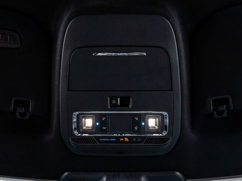 Used 2025 Ford F150 Platinum w/ FX4 Off-Road Package image 29