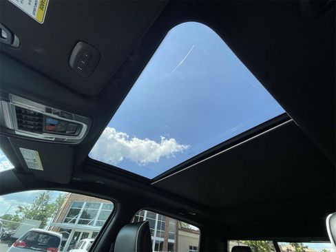 New 2026 RAM 1500 Laramie w/ Night Edition image 27