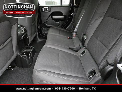 Used 2022 Jeep Gladiator Sport AWD/4WD image 26