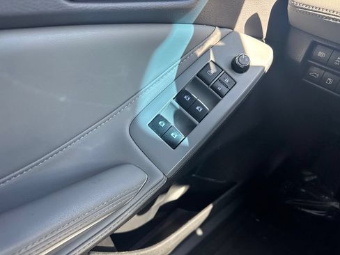 Used 2021 Toyota Avalon XLE w/ Moonroof Package FWD image 39