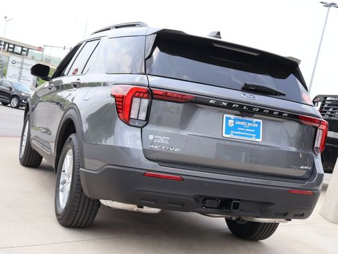 New 2026 Ford Explorer Active AWD/4WD image 3