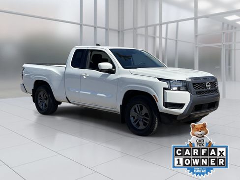 Used 2025 Nissan Frontier SV RWD image 8