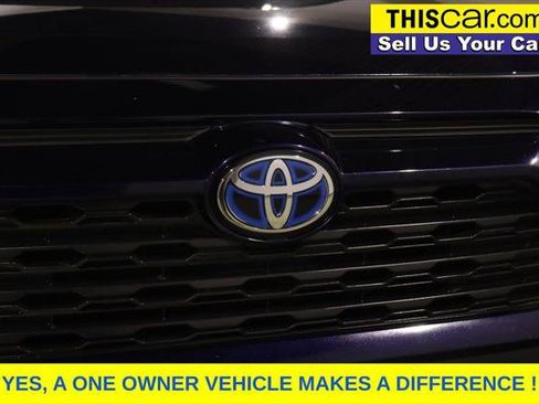 Used 2022 Toyota RAV4 XLE Premium AWD/4WD image 12