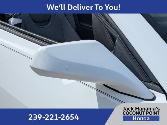 Used 2015 Chevrolet Camaro LT RWD image 11