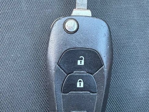 Used 2019 Chevrolet Trax LS w/ Tint and Cruise Package AWD/4WD image 31