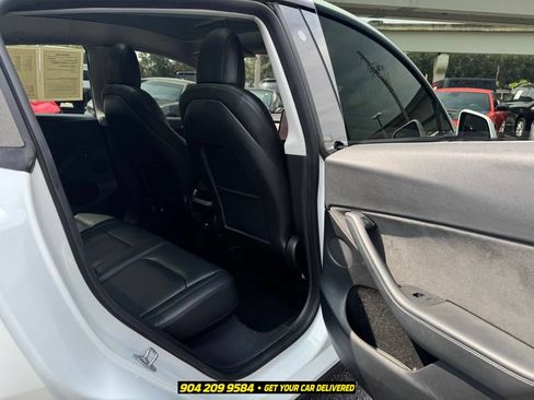 Used 2022 Tesla Model Y Performance AWD/4WD image 28