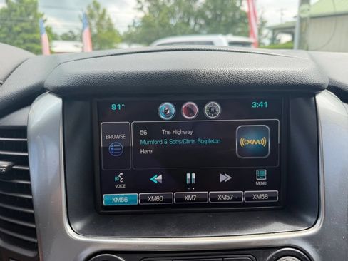 Used 2015 Chevrolet Suburban LT AWD/4WD image 17