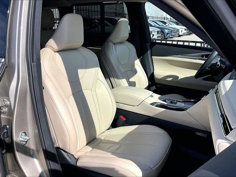 Certified 2023 INFINITI QX60 Luxe w/ Cargo Package image 10