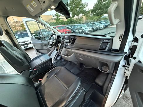 Used 2023 Ford Transit 250 Medium Roof AWD image 17